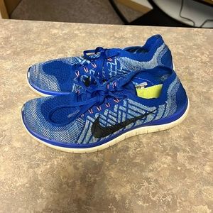 Nike Flyknit Free 4.0 size 9
